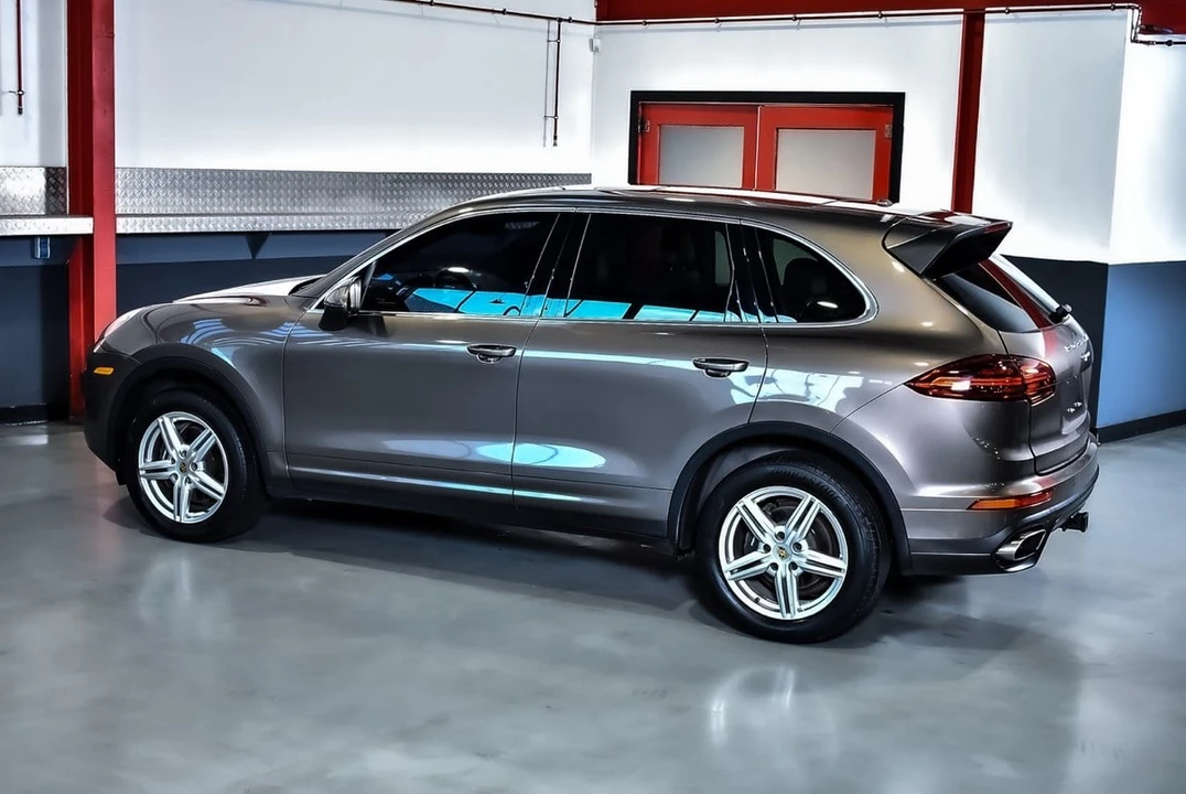 2016 Porsche 958 Cayenne - Image 19 of 30