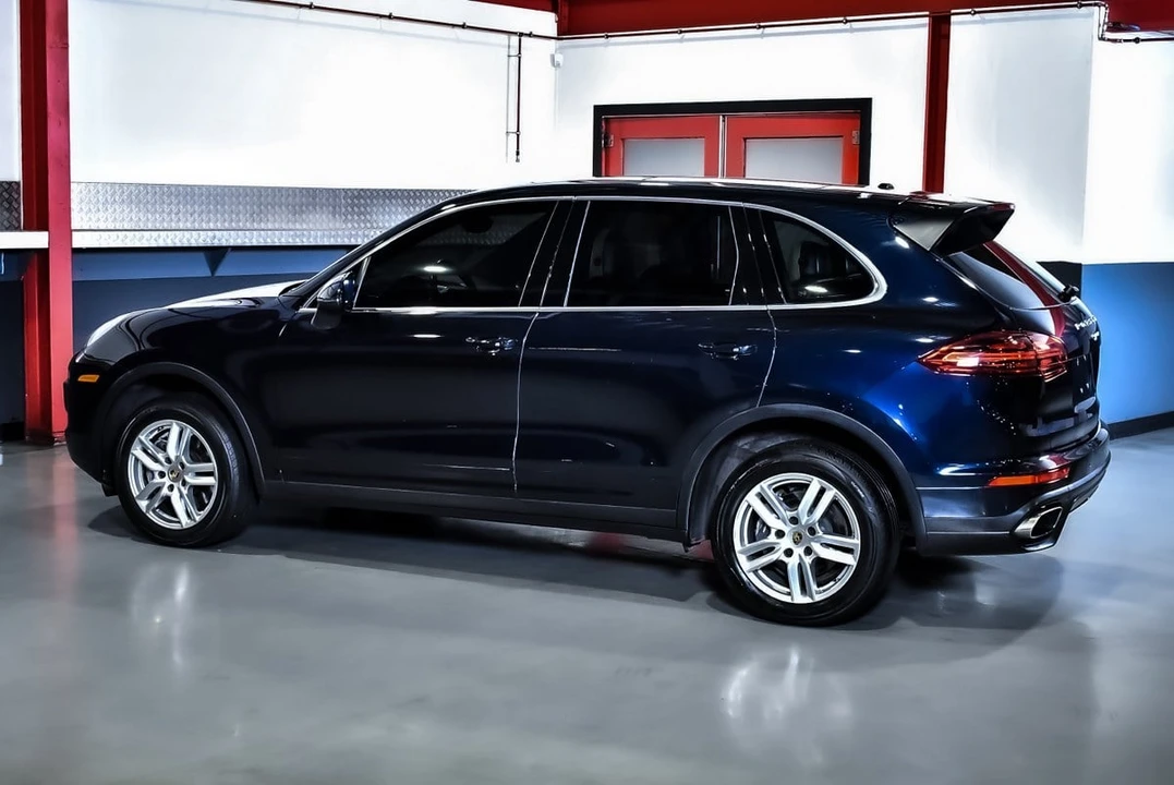 2016 Porsche 958 Cayenne - Image 14 of 31