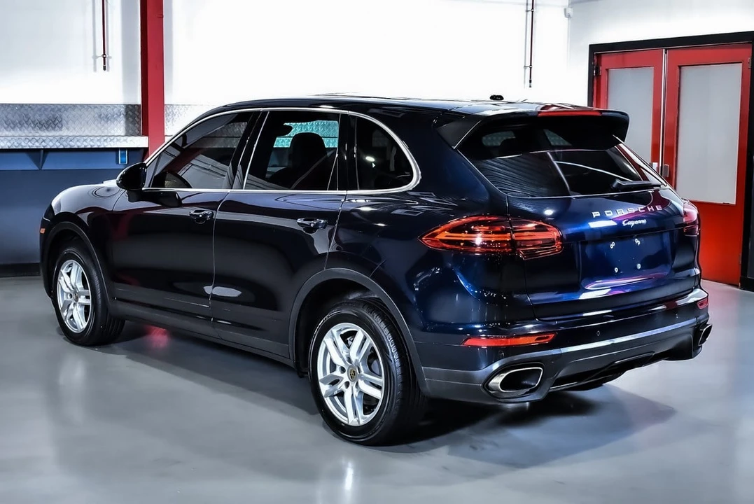 2016 Porsche 958 Cayenne - Image 12 of 31