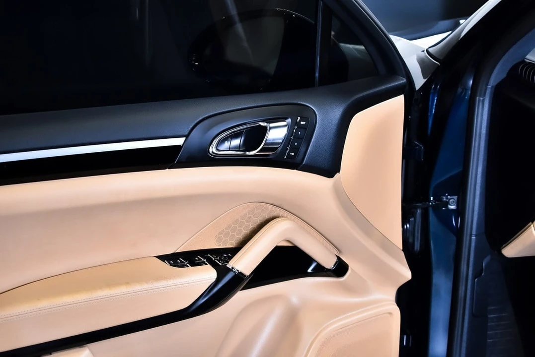 2016 Porsche 958 Cayenne - Image 21 of 31
