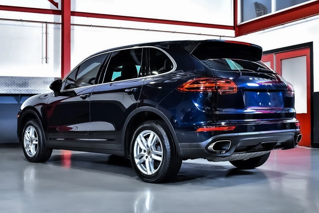 2016 Porsche 958 Cayenne - Image 13 of 31