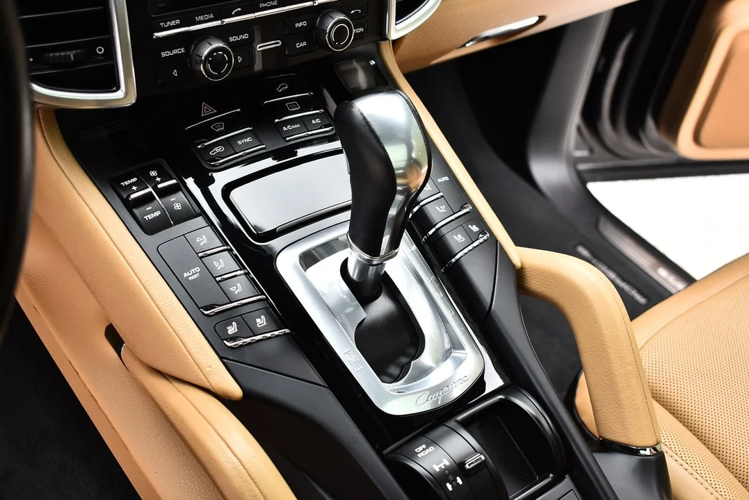 2016 Porsche 958 Cayenne - Image 30 of 31