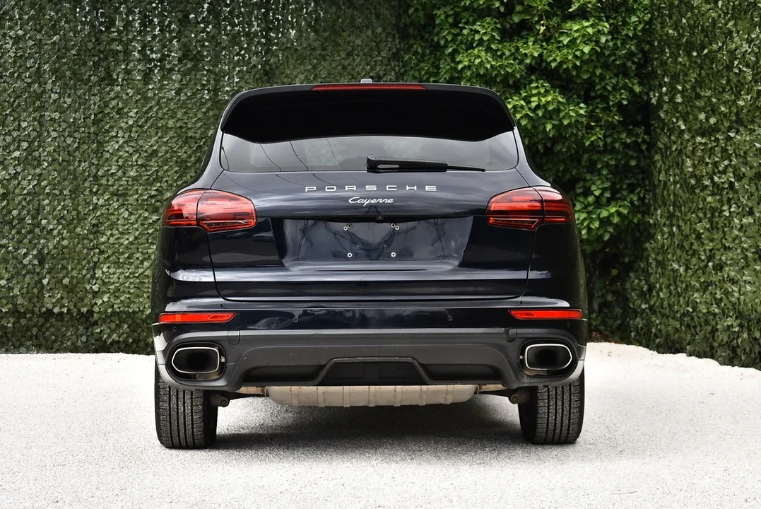 2016 Porsche 958 Cayenne - Image 9 of 31