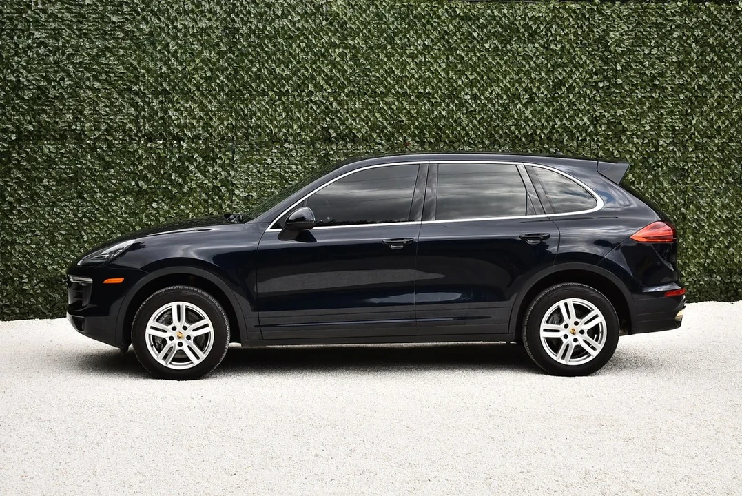 2016 Porsche 958 Cayenne - Image 14 of 31