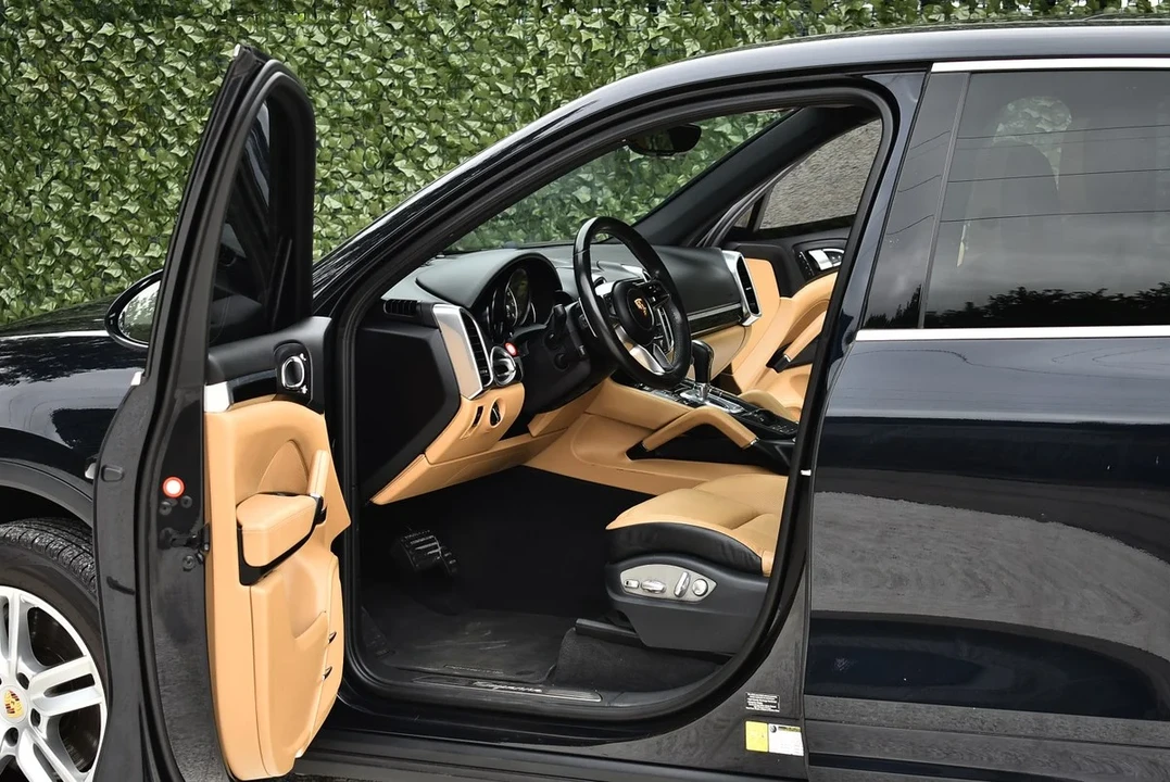 2016 Porsche 958 Cayenne - Image 17 of 31
