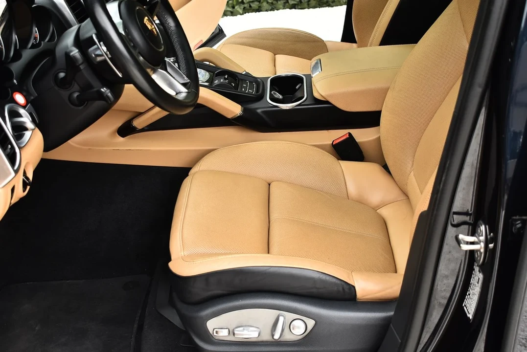 2016 Porsche 958 Cayenne - Image 18 of 31