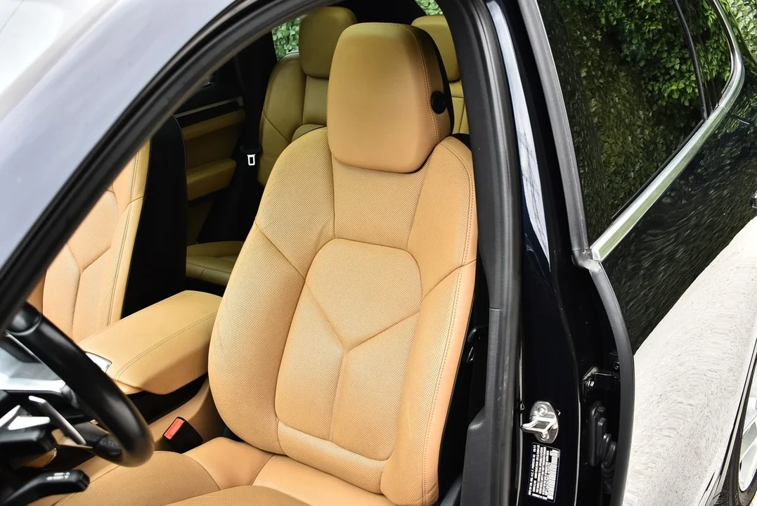 2016 Porsche 958 Cayenne - Image 20 of 31