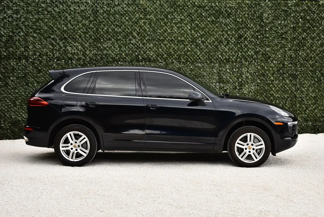 2016 Porsche 958 Cayenne - Image 7 of 31
