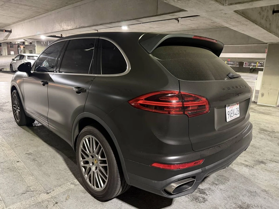 2016 Porsche 958 Cayenne - Image 2 of 13