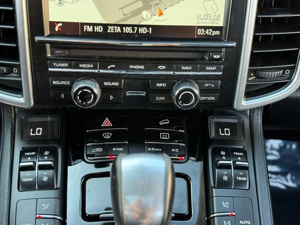 2016 Porsche 958 Cayenne - Image 19 of 20