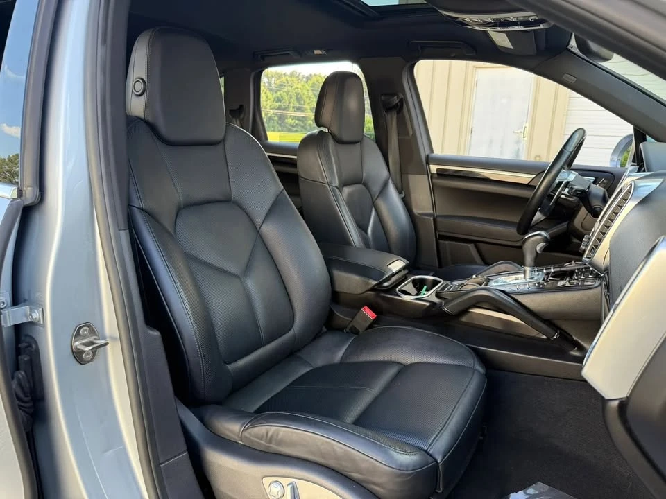 2016 Porsche 958 Cayenne - Image 12 of 20