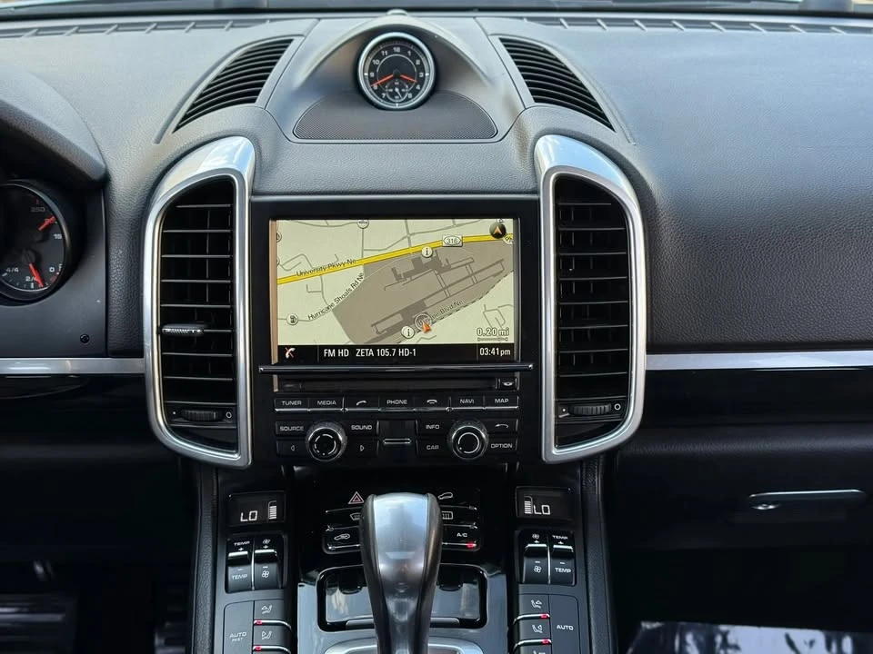 2016 Porsche 958 Cayenne - Image 14 of 20