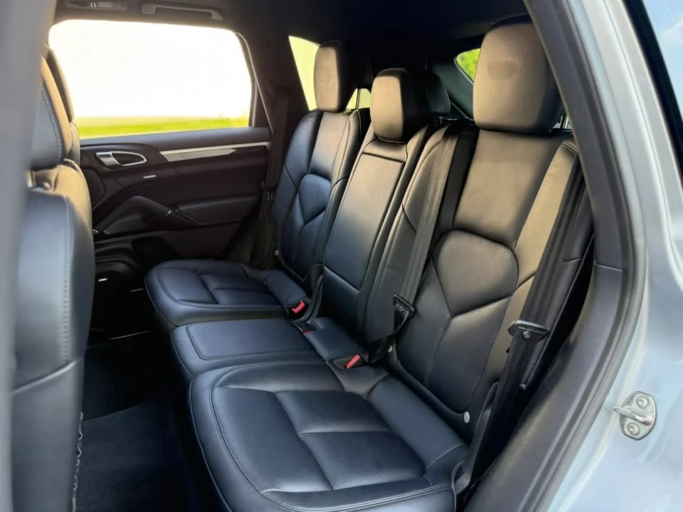 2016 Porsche 958 Cayenne - Image 9 of 20