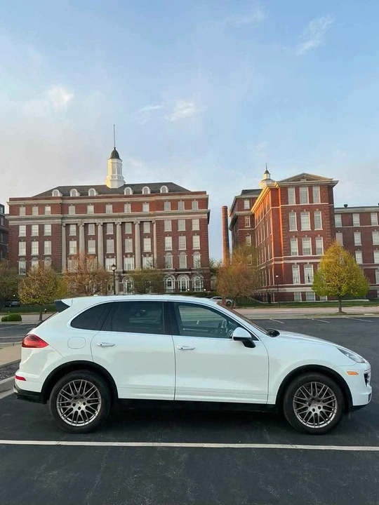 2016 Porsche 958 Cayenne - Image 16 of 20