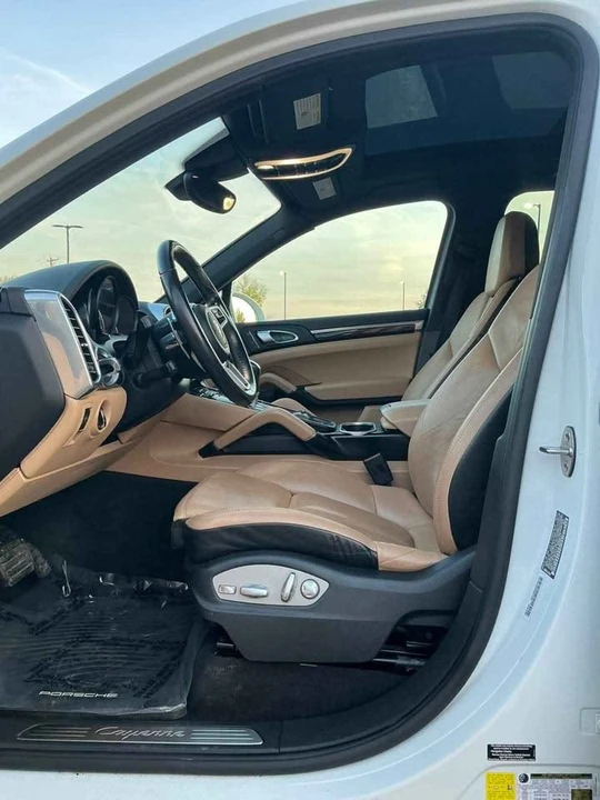 2016 Porsche 958 Cayenne - Image 11 of 20