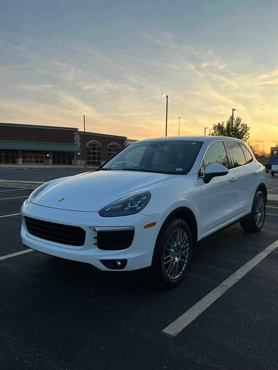 2016 Porsche 958 Cayenne - Image 6 of 20