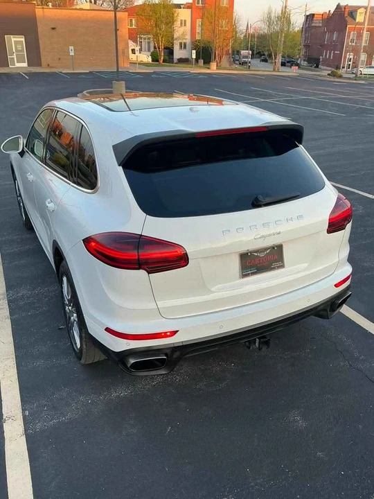2016 Porsche 958 Cayenne - Image 8 of 20