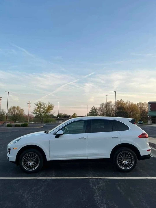 2016 Porsche 958 Cayenne - Image 4 of 20