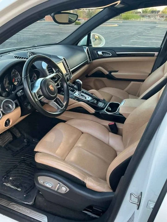 2016 Porsche 958 Cayenne - Image 12 of 20