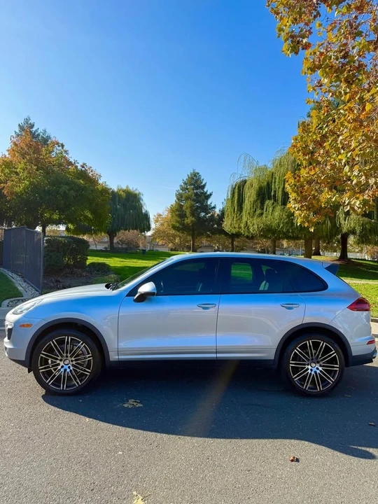 2016 Porsche 958 Cayenne - Image 4 of 20