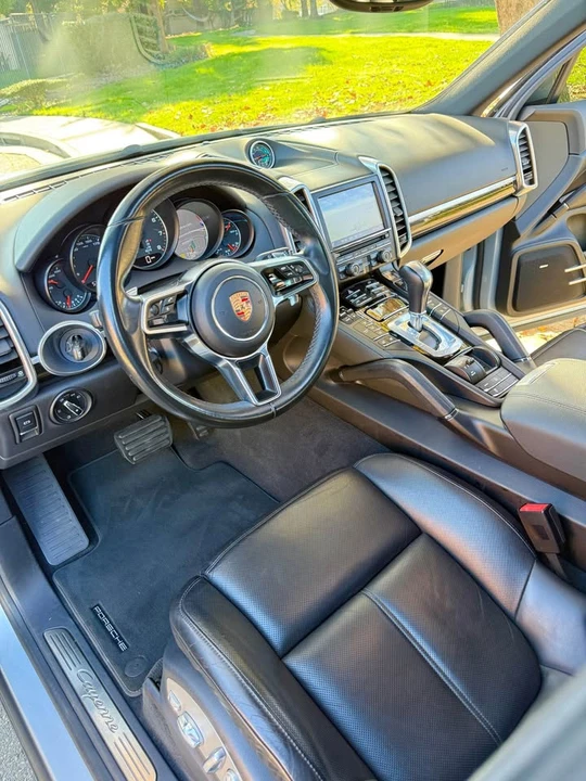 2016 Porsche 958 Cayenne - Image 14 of 20