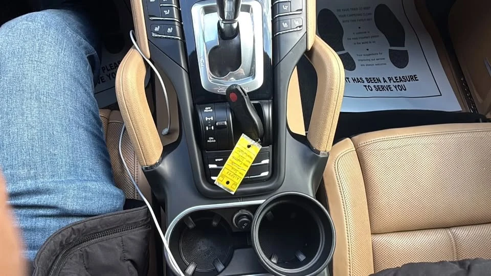 2016 Porsche 958 Cayenne - Image 19 of 20