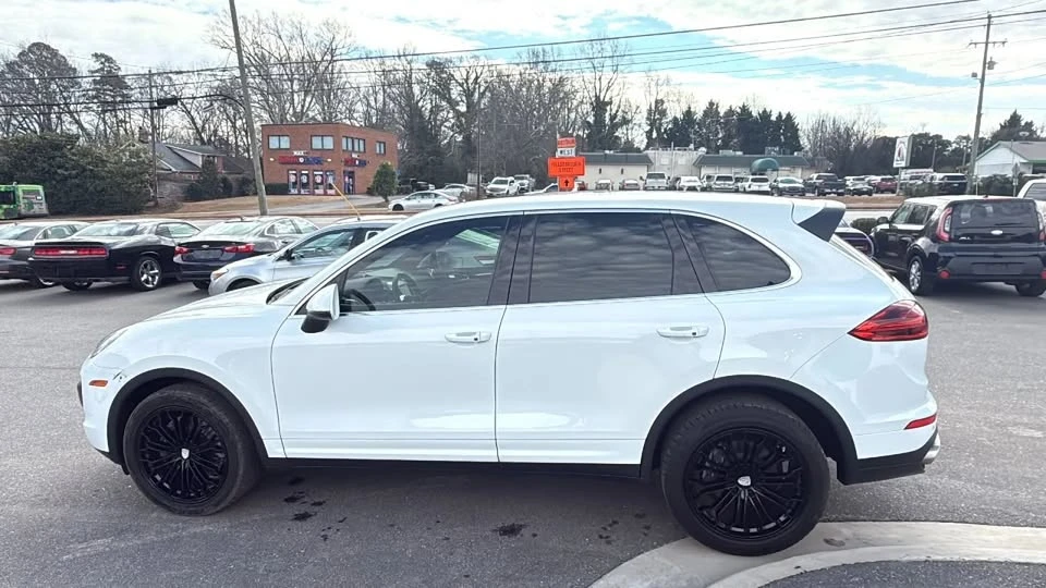 2016 Porsche 958 Cayenne - Image 8 of 20