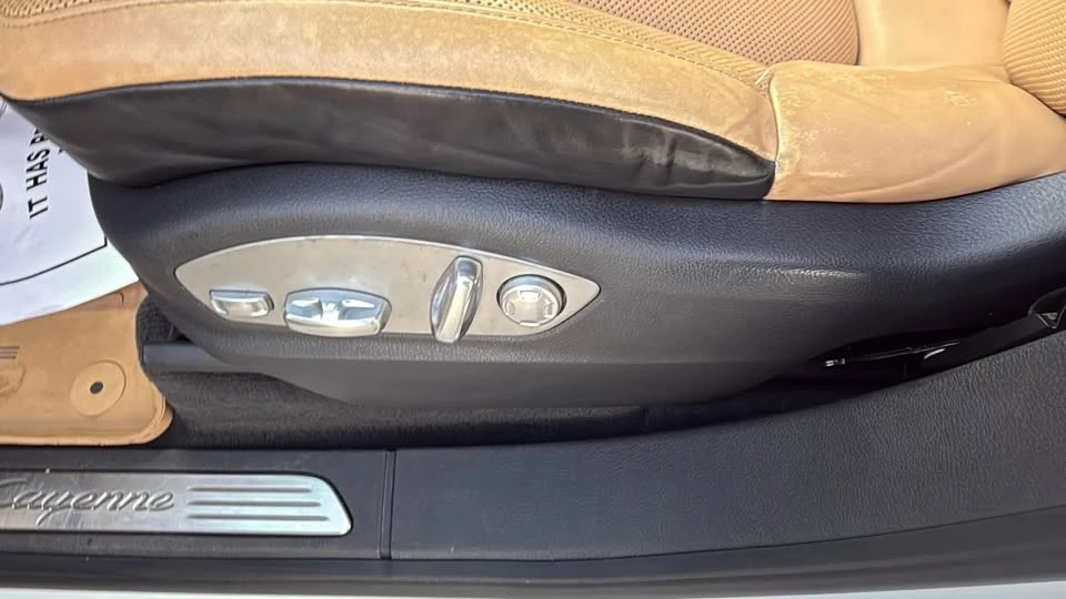2016 Porsche 958 Cayenne - Image 13 of 20
