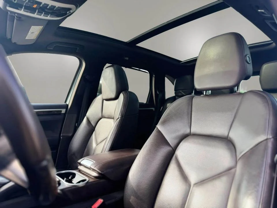 2016 Porsche 958 Cayenne - Image 11 of 21