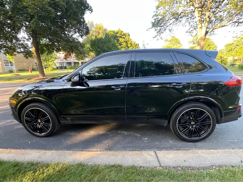 2016 Porsche 958 Cayenne - Image 2 of 18