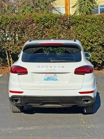 2016 Porsche 958 Cayenne - Image 6 of 12