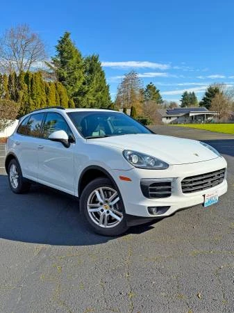 2016 Porsche 958 Cayenne - Image 2 of 12