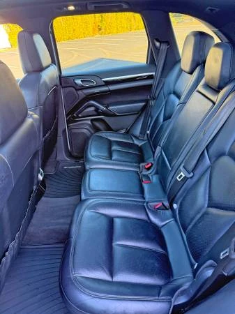 2016 Porsche 958 Cayenne - Image 9 of 11