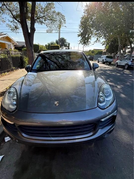 2016 Porsche 958 Cayenne - Image 3 of 10