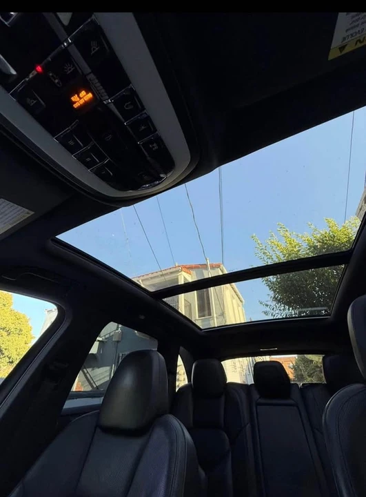 2016 Porsche 958 Cayenne - Image 6 of 10