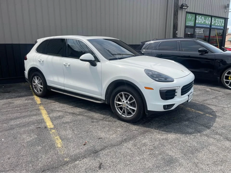 2016 Porsche 958 Cayenne - Image 3 of 13