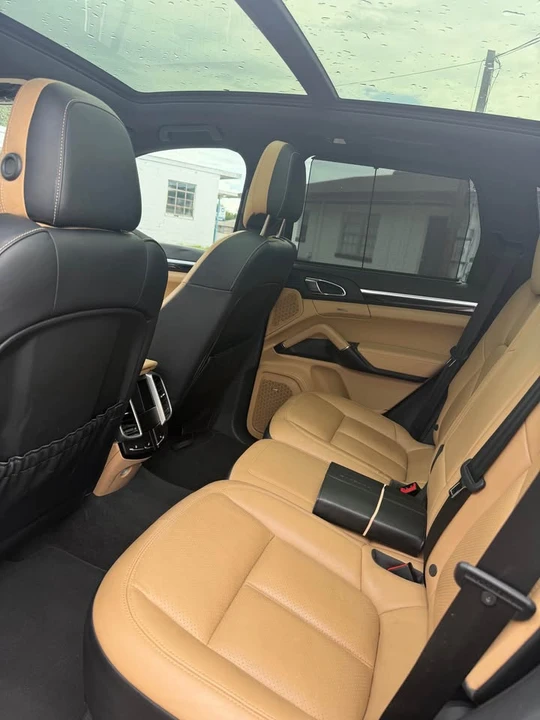 2016 Porsche 958 Cayenne - Image 11 of 13