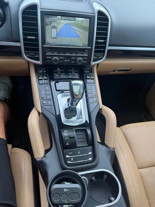 2016 Porsche 958 Cayenne - Image 12 of 13