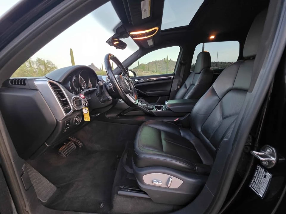 2016 Porsche 958 Cayenne - Image 10 of 18