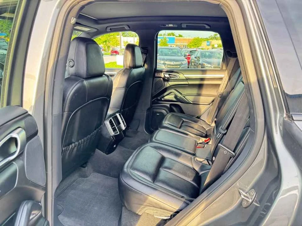 2016 Porsche 958 Cayenne - Image 12 of 20