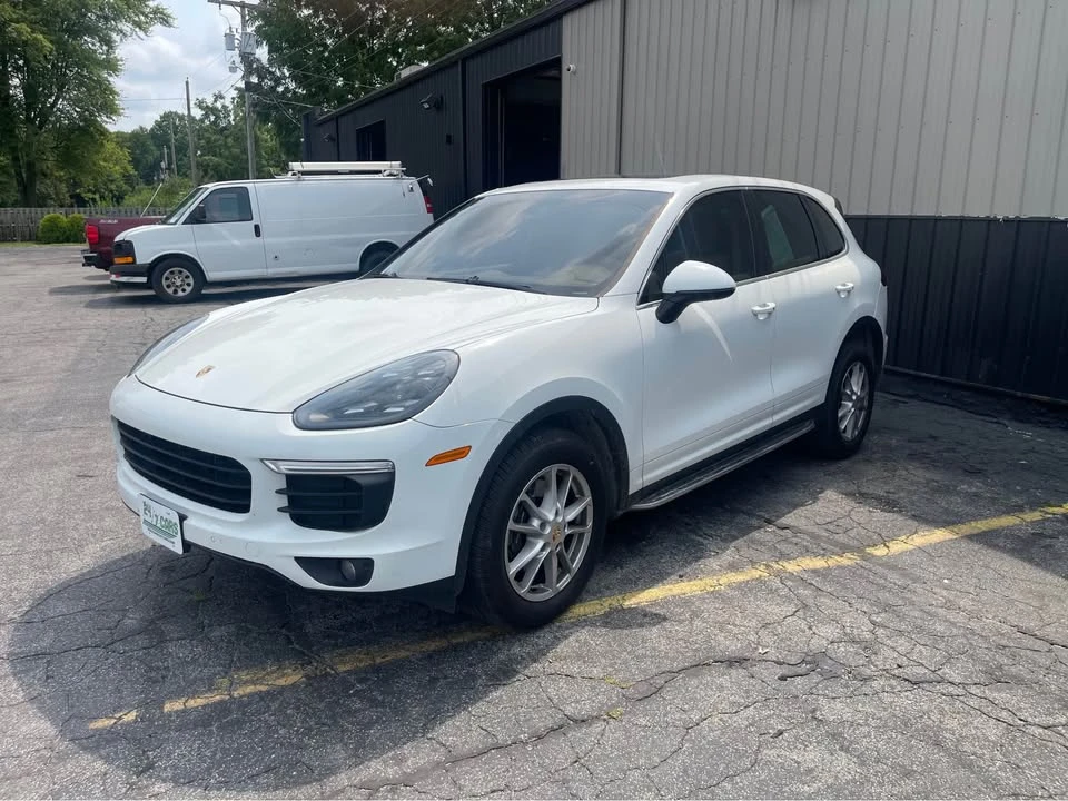 2016 Porsche 958 Cayenne - Image 2 of 13