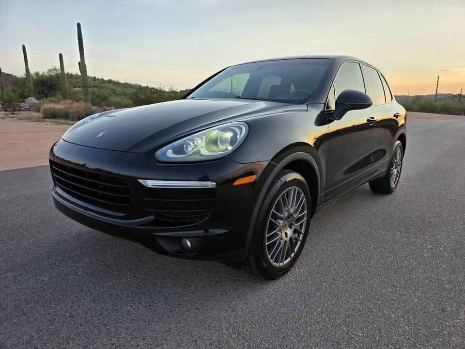 2016 Porsche 958 Cayenne - Image 2 of 18