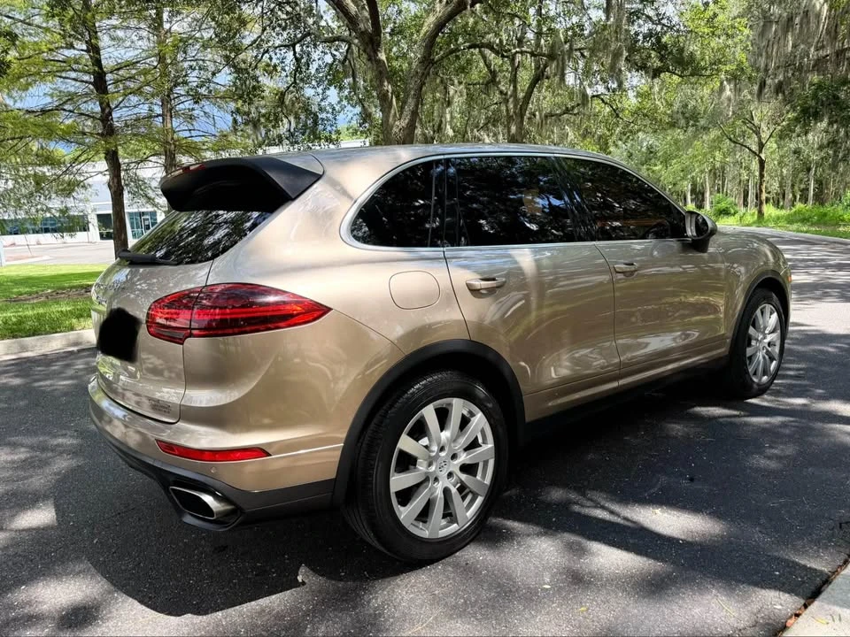2016 Porsche 958 Cayenne - Image 6 of 20