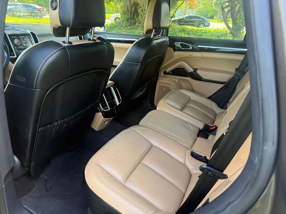 2016 Porsche 958 Cayenne - Image 6 of 10
