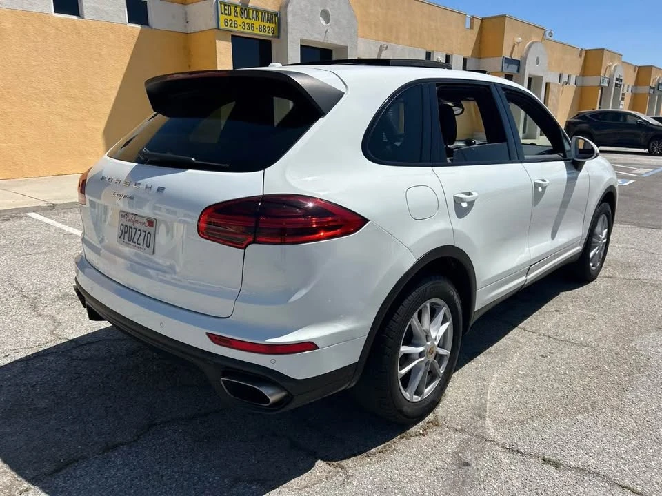 2016 Porsche 958 Cayenne - Image 5 of 14
