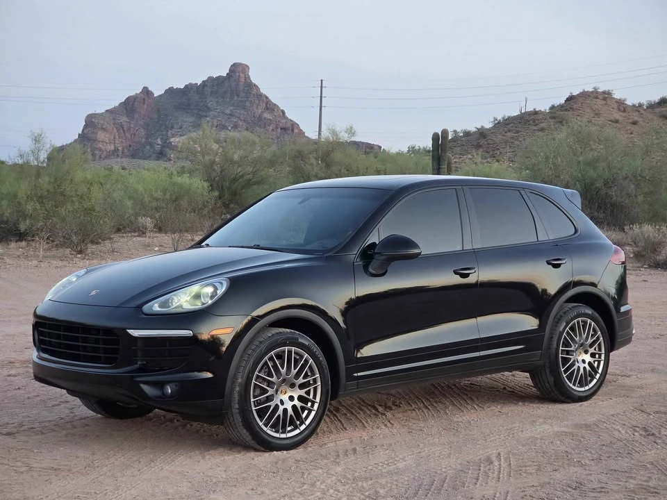 2016 Porsche 958 Cayenne - Image 16 of 18