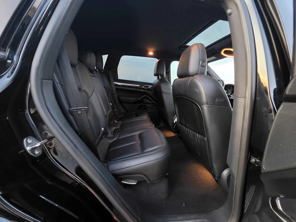 2016 Porsche 958 Cayenne - Image 12 of 18