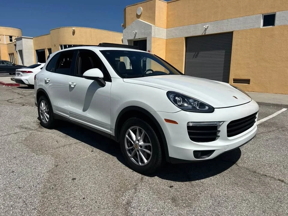 2016 Porsche 958 Cayenne - Image 3 of 14