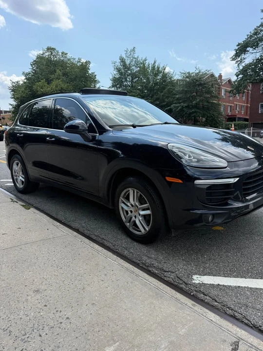 2016 Porsche 958 Cayenne - Image 2 of 6