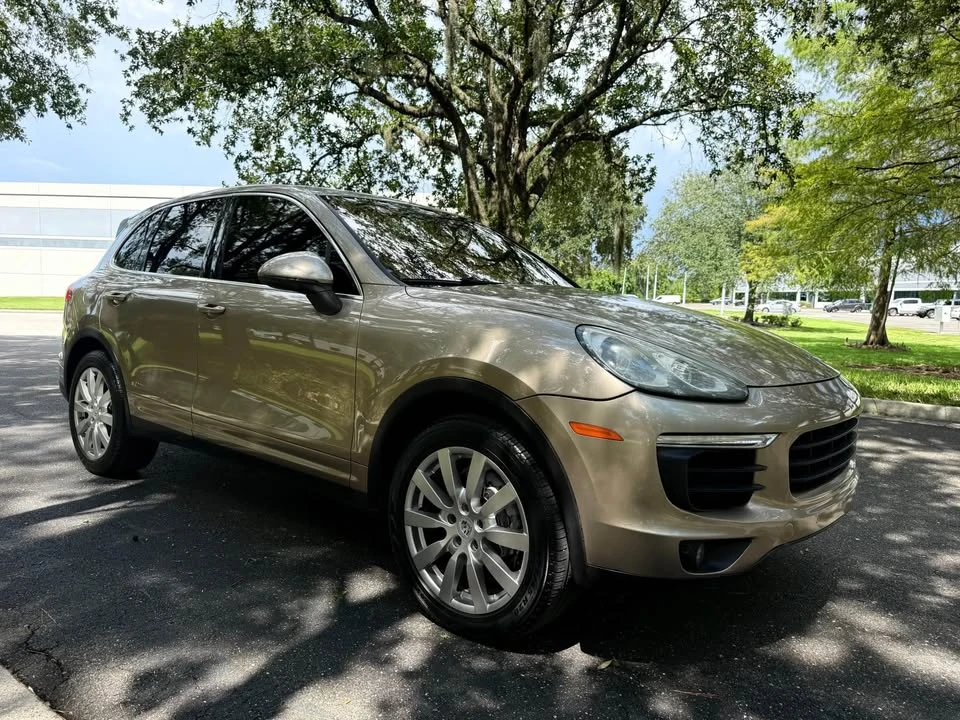 2016 Porsche 958 Cayenne - Image 12 of 20